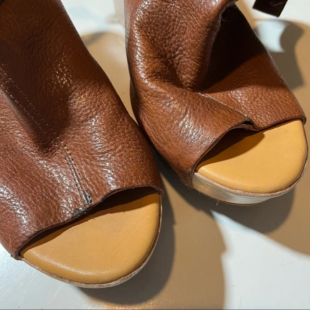 Kork Ease Womens {Brown Berit Wedge Sandal} Size 9M.